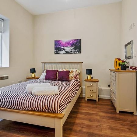 Two Bedroom With Patio Close To Hyde Park Ed4 Лондон Экстерьер фото